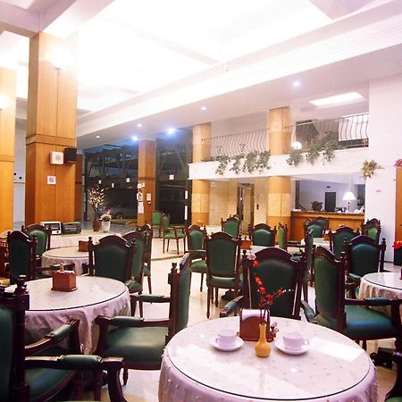 Jing Ai Hotel Luodong Extérieur photo