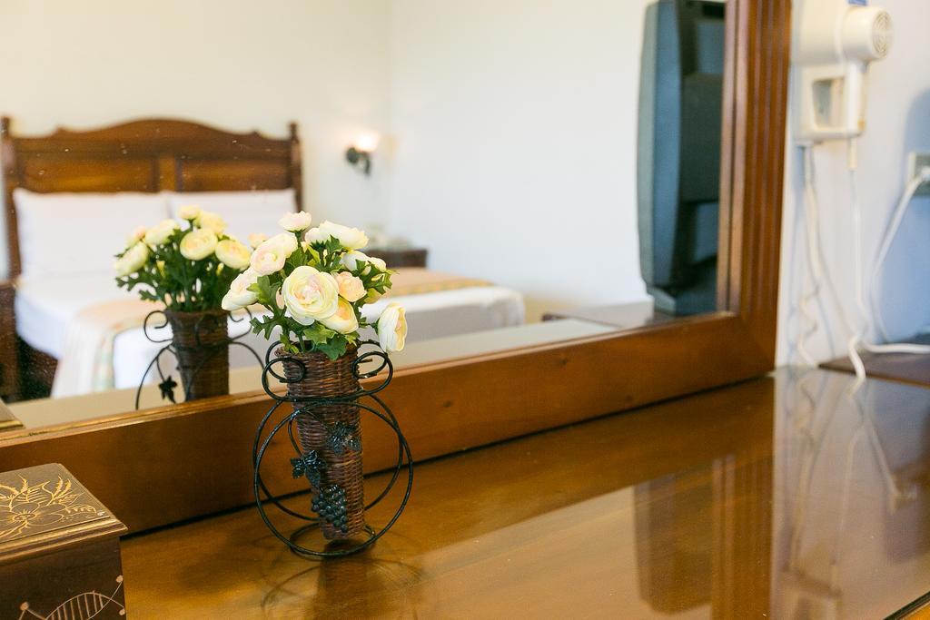 Jing Ai Hotel Luodong Extérieur photo